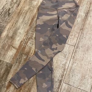 Alo camo leggings